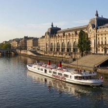 Paradis sur Seine - D&icirc;ner-spectacle sur la Seine avec le feu d&rsquo;artifice de Paris