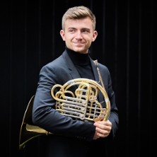 Atmosph&egrave;res citadines de Ligeti et Strauss